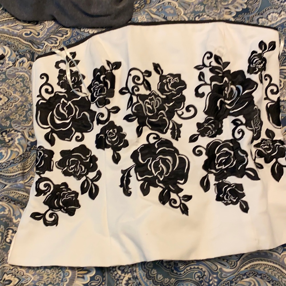 Black and white embroidered bustier